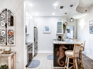 Carillon Beach Inn | Sunnyside