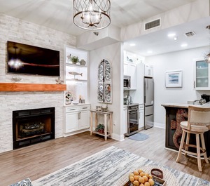 Carillon Beach Inn 