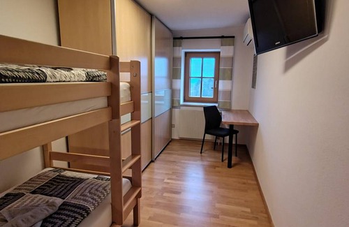 Sebersdorf Apartment | 105 m² Apartment ∙ 2 bedrooms ∙ 4 guests