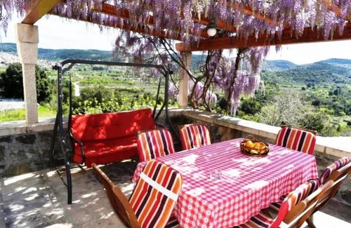 Donji Humac House | 120 m² House ∙ 3 bedrooms ∙ 7 guests