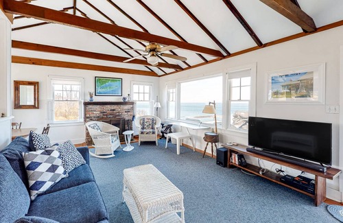 Town of Southold Town House | 139 m² House ∙ 2 bedrooms ∙ 4 guests