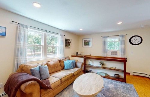 Eastham House | 139 m² House ∙ 4 bedrooms ∙ 5 guests