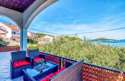 Komoseva Other | 140 m² Accommodation ∙ 4 bedrooms ∙ 8 guests