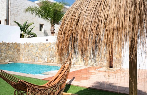 Bolonia Villa | 160 m² Villa ∙ 4 bedrooms ∙ 9 guests