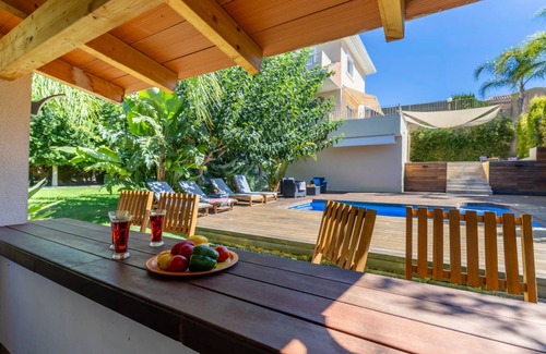 Busot Villa | 200 m² Villa ∙ 3 bedrooms ∙ 6 guests