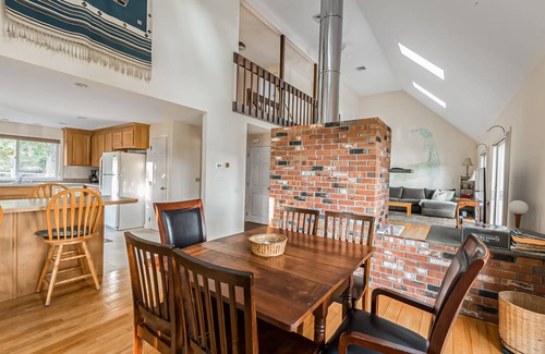South Chatham House | 202 m² House ∙ 3 bedrooms ∙ 10 guests