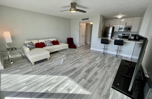 Cocoa Beach Apartment | 2020 Ocean View-Direct Beach Access