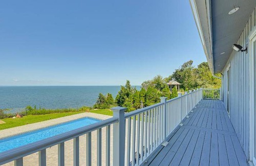 Rocky Point House | 242 m² House ∙ 5 bedrooms ∙ 10 guests