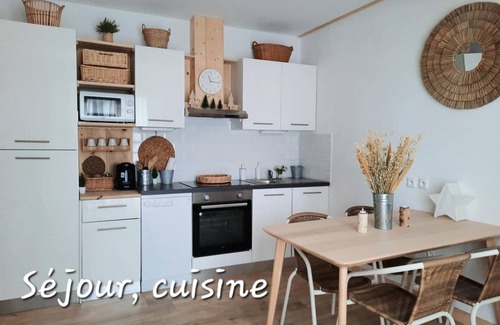 Saint-Jean-en-Royans House | 38 m² Gîte ∙ 1 bedroom ∙ 4 guests