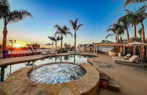 Olde Carlsbad House | 386 m² House ∙ 5 bedrooms ∙ 11 guests