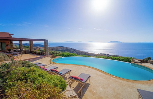 Kea Villa | 5 MINUTES DRIVE TO THE BEST BEACH OF THE ISLAND