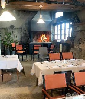 Bas-Vully Hotel | 50 m² Hotel ∙ 2 guests