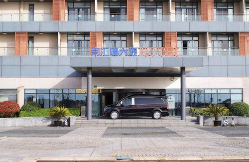 Pudong Hotel | 50 m² Hotel ∙ 3 guests
