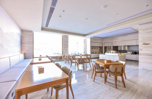 Lubei District Hotel | 50 m² Hotel ∙ 4 guests