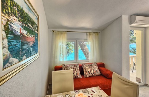 Kastel Stafilic Apartment | 52 m² Apartment ∙ 2 bedrooms ∙ 6 guests