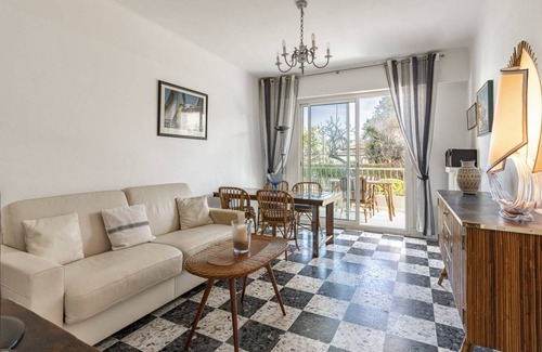 Cap-d'Antibes Apartment | 57 m² Apartment ∙ 2 bedrooms ∙ 4 guests