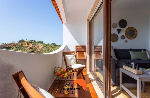 Albufeira Apartment | 70 m² Apartment ∙ 2 bedrooms ∙ 4 guests