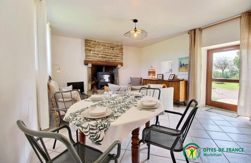 Plumergat House | 70 m² Gîte ∙ 2 bedrooms ∙ 4 guests
