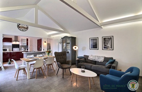 Binic-Etables-sur-Mer House | 72 m² Gîte ∙ 2 bedrooms ∙ 4 guests