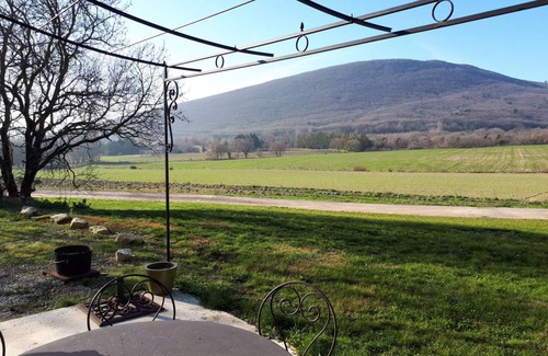 Condillac House | 93 m² Gîte ∙ 3 bedrooms ∙ 6 guests