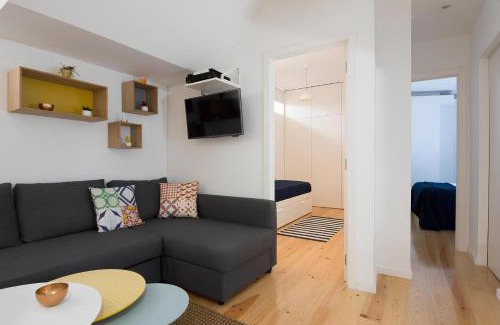 Sao Cristovao e Sao Lourenco Apartment | Casa do Castelo 1- Work or Relax in the Historic heart of Lisbon!