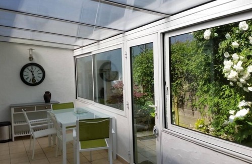 Port de St Goustan House | Charming house (1806) with terrace/garden in the heart of a picturesque harbor