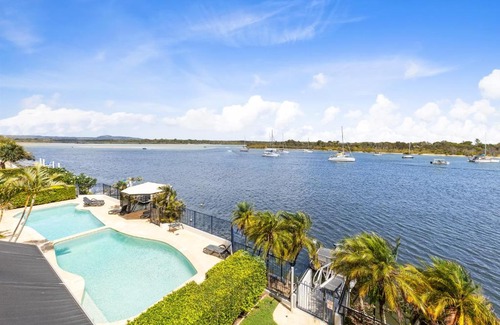 Noosa Heads Apartment | Commodore Apartment 5, Noosa Heads
