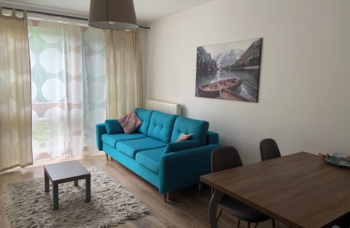Pecs Apartment | Cozy apartment with 1 bedroom and AC, WiFi in welcoming Pécs