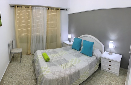Alicante Hotel | Delightful 3 Bedroom Apartment with Terrace Esp1ev