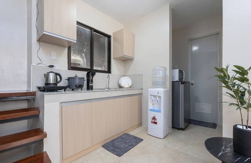 Cebu House | Furnished 3BR House | WiFi, Netflix and Parking