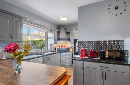 Glassillaun Ski Chalet | Glassillaun Beach House, An ideal group getaway