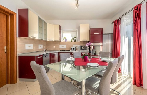 Crikvenica Apartment | Gorgeous apartment in Crikvenica