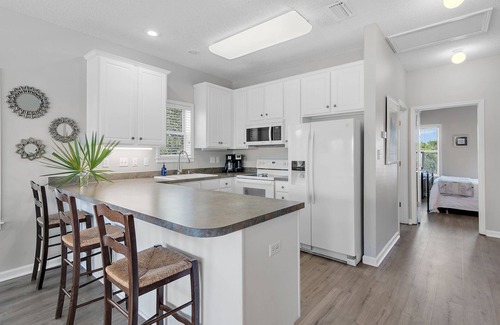 Seacrest House | Gulf Views - Pet Friendly - Across the Street from the Beach! 4 Bikes! - `InconSEAvable`