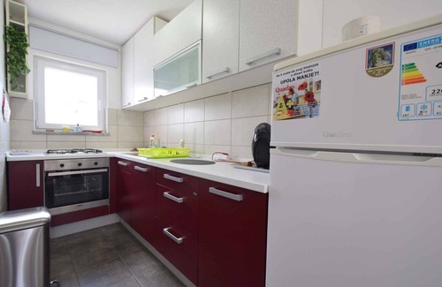 Rasopasno Apartment | Holiday apartment with air conditioning and balcony