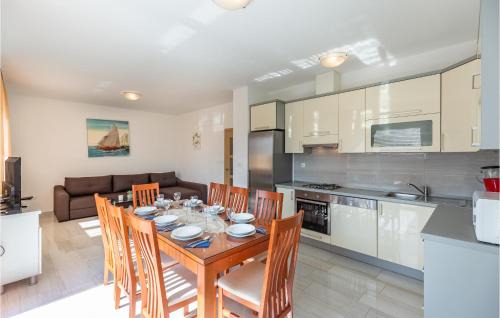 Knezovici House | Holiday Home Gospe 03