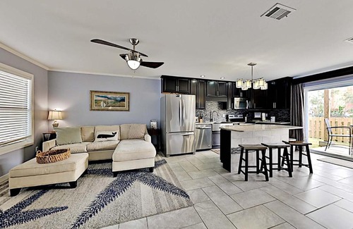 Fort Walton Beach Apartment | Island Gardens #103