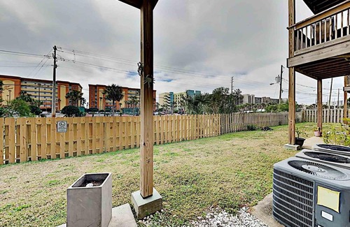 Fort Walton Beach Apartment | Island Gardens #103