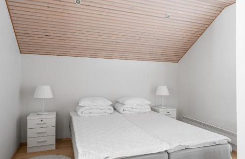 Reposaari Villa | Kelluvat huvilat, Kapteeni, Reposaari