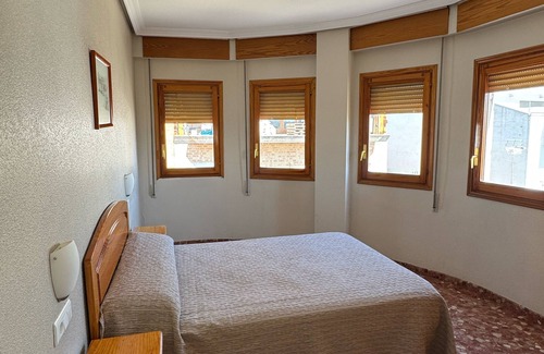 L'Alcudia Hostel | L'Oncle Pere Habitacions