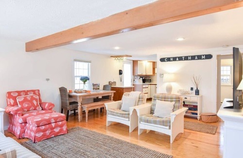 West Chatham House | Lovely Home Minutes from Beach in Chatham!