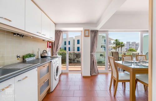 Telheiro Apartment | Marina De Lagos - 2 Bedroom Apartment, Air Con, Wifi, Free Pool Access -Sleeps 4