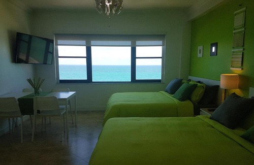Mid Beach Apartment | Miami Beach Suncoast Apartment III