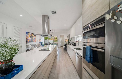 Coral Way House | Modern haven 5B 4B with heated Pool