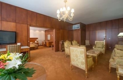 Brazzaville Hotel | Olympic Palace