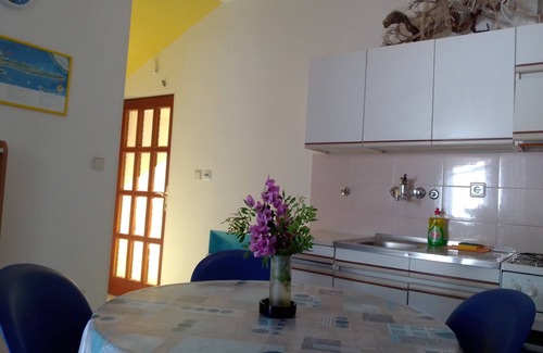 Ivan Dolac Apartment | One bedroom apartment with terrace and sea view Ivan Dolac, Hvar (A-4584-d)