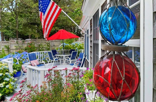 South Chatham House | Sea Glass Cottage Near Nantucket Sound Beaches