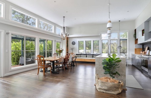Katoomba House | Sofia-Rose House and Cottage