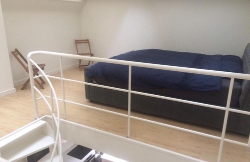 Red Light District Apartment | Spacious Apartment with Canal View