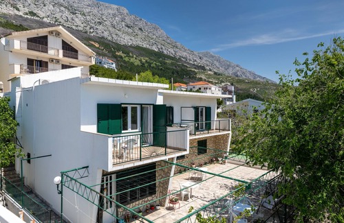 Lokva Rogoznica Apartment | Studio flat with terrace and sea view Lokva Rogoznica, Omiš (AS-18638-d)