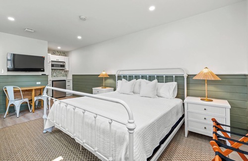 South Chatham Apartment | Summer Rental: Charming 1-Bedroom Unit in Chatham, MA Unit B